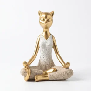 AD2208 | Escultura de gato dorado en postura de meditación