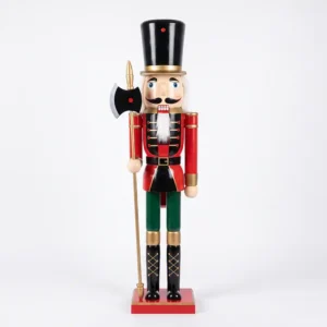 Cascanueces navideño de madera con hacha y sombrero negro