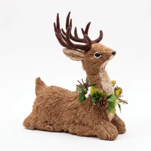 Reno navideño en fibras con corona natural