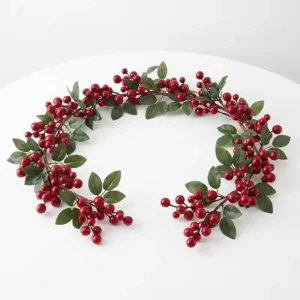 Enredadera navideña con berries rojas y hojas verdes