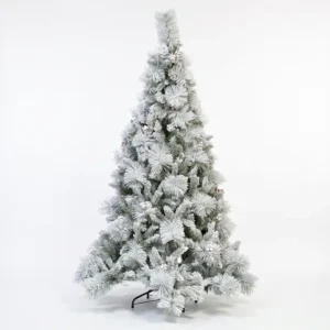 Árbol navideño nevado con follaje mixto y frutos decorativos